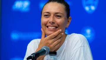 Maria Sharapova habla en rueda de prensa tras caer ante Ashleigh Barty en el Western &amp; Southern Open WTA Premier Tennis 5 de Cincinnati.