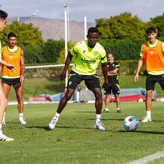 El Almería busca consolidar su velocidad de crucero en octubre