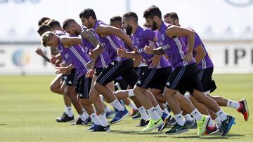 Cristiano ya toca balón aunque sigue entrenándose aparte