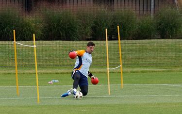 Thibaut Courtois durante la sesión de entrenamiento.