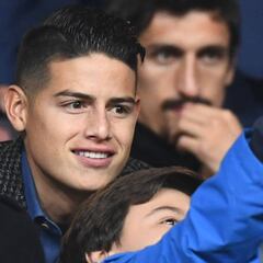 James genera interés en Manchester United y Chelsea