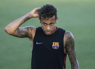 Neymar could complete PSG move by Tuesday - reports