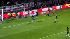 Un chileno es héroe en Argentina y los hinchas ya lo idolatran: ¡golazo en el minuto 95!