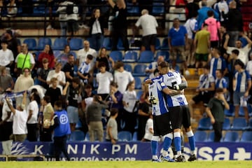 Los jugadores del Hércules festejan frente al Real Murcia.