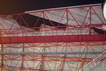 Parte del techo de la grada de Río del estadio de Balaídos ha perdido la cubierta debido al temporal que ha obligado a decretar la alerta roja en las Rías Bajas.