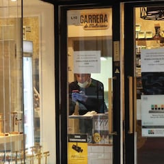 ¿Pueden seguir abiertos los bancos y los estancos?