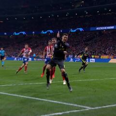 En Italia no daban crédito: la pasividad de Cristiano que permitió marcar a Godín