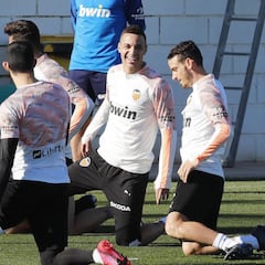 Rodrigo completa el entreno con buenas sensaciones