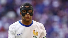 Mbappé calls Cristiano Ronaldo his “idol”; says “there won’t be anyone like him”