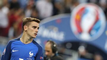 Griezmann 'best player' as UEFA unveil team of the tournament