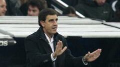 Toni Aparicio, durante el partido de vuelta de dieciseisavos de final de la Copa del Rey en el Santiago Bernab&eacute;u. 