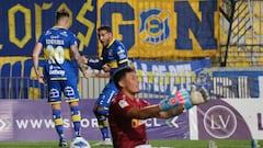 Futbol, Everton vs Deportes La Serena.
Vigesimo tercera, Campeonato Nacional 2022.
El jugador de Everton, Rodrigo Echeverria, celebra su gol contra Deportes La Serena durante el partido de primera division realizado en el estadio Sausalito de Vina del Mar, Chile.
26/08/2022
Raul Zamora/Photosport

Football, Everton vs Deportes La Serena.
23th date, 2022 National Championship.
Everton’s player Rodrigo Echeverria celebrates after scoring against Deportes La Serena during the first division match held at the Sausalito stadium in Vina del Mar, Chile.
26/08/2022
Raul Zamora/Photosport