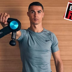 Theragun PRO, la pistola de masaje de Cristiano Ronaldo ahora por 200€ menos durante el Black Friday