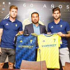 Jauregi y Barco, presentados como jugadores del Cádiz
