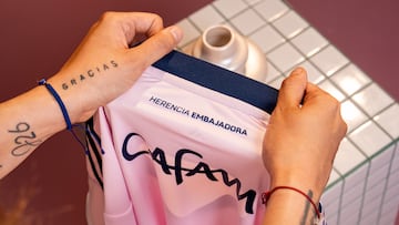 Millonarios y Adidas lanzaron la tercera equipación de los Embajadores para esta temporada. Es de color rosado y tiene un valor de $299.950.