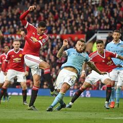 Dos triunfos del United dejarían sin Champions a Guardiola