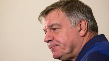 LA FA despide a un Allardyce "profundamente decepcionado"