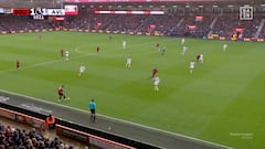 Incomprensible a nivel profesional: un ex del Barça se hace viral en Inglaterra por este gol con el que no van a dar crédito