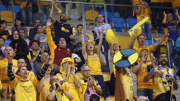Aficionados del Gran Canaria durante el partido ante el Montakit Fuenlabrada de cuartos de la Copa del Rey.