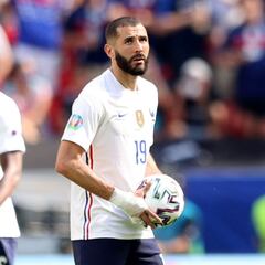 Benzema vuelve a ser gato