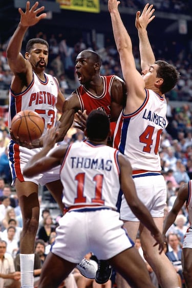 Jordan, Shaq, Harden... The players who led to NBA rule changes