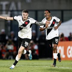 Medel anula a Suárez y un ex Rangers concreta la primera gran alegría de Vasco