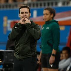 Giráldez: “Un 5-0 contra el Real Madrid tiene mucho mérito”