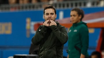 Gir¨¢ldez durante un partido.