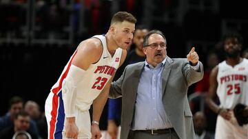 DETROIT, MI - FEBRUARY 1: Detroit Pistons head basketball coach Stan Van Gundy talks with new player Blake Griffin #23 of the Detroit Pistons during the fourth quarter of the game against the Memphis Grizzlies at Little Caesars Arena on February 1, 2018 in Detroit, Michigan. Detroit defeated Memphis 104-102. NOTE TO USER: User expressly acknowledges and agrees that, by downloading and or using this photograph, User is consenting to the terms and conditions of the Getty Images License Agreement   Leon Halip/Getty Images/AFP
 == FOR NEWSPAPERS, INTERNET, TELCOS &amp; TELEVISION USE ONLY ==