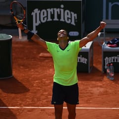 Nadal aprovecha el clamor del público para llegar a semifinales