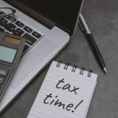 ¿Qué pasa si presento mi declaración de impuestos tarde? Sanciones del IRS