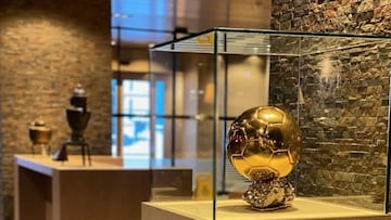 El Balón de Oro, objeto de rivalidad entre Real Madrid y Barcelona.