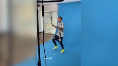 ¡Se puso a bailar! Martín Rodríguez se lució durante una sesión de fotografías