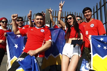 Belleza y color en la previa del duelo eliminatorio de la Roja