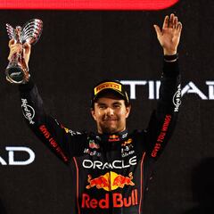 Checo Pérez, el chico que estuvo entre el volante y el balón de futbol