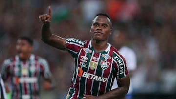 AMDEP7618. RÍO DE JANEIRO (BRASIL), 29/02/2024.- Jhon Arias de Fluminense celebra su gol este jueves, en la final de la Recopa Sudamericana entre Fluminense y LDU Quito en el estadio Maracaná en Río de Janeiro (Brasil). EFE/ Andre Coelho
