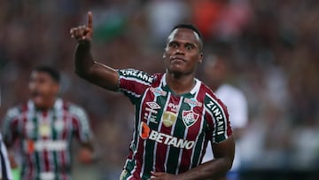 AMDEP7618. RÍO DE JANEIRO (BRASIL), 29/02/2024.- Jhon Arias de Fluminense celebra su gol este jueves, en la final de la Recopa Sudamericana entre Fluminense y LDU Quito en el estadio Maracaná en Río de Janeiro (Brasil). EFE/ Andre Coelho