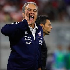 Lasarte aborda el fracaso de la Roja: “Esto me dolerá cuando salga a la calle y vea triste a la gente”