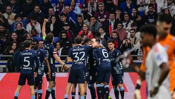Celta Vigo's players celebrates after Javi Rueda scored a goal during the UEFA Europa League last 16 second leg football match between Olympique Lyonnais (OL) and Celta Vigo at the Groupama Stadium in Lyon, central-eastern France, on March 19, 2026. (Photo by OLIVIER CHASSIGNOLE / AFP)