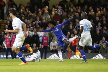 2-0. Willian anotó el segundo gol.