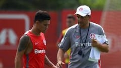 DT de Inter confirma traspaso de Aránguiz: "Estoy feliz por él"