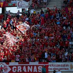 Los aficionados de la Región vuelven a los estadios