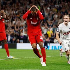 A Liverpool se le escapa un punto en el último minuto