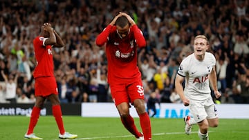 Liverpool perdió 2-1 ante Tottenham. Luis Díaz jugó 73 minutos en Londres.