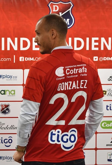 En imágenes: David Gonzalez es presentado como DT de Medellín