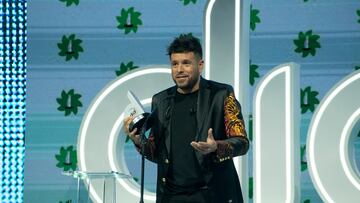 Pablo López recoge un premio en la gala de los Premios Dial 2023 en el Recinto Ferial de Santa Cruz de Tenerife, a 16 de marzo de 2023, en Santa Cruz de Tenerife, Tenerife, Canarias, (España). Cadena Dial, emisora de música pop española ha entregado este jueves en el Recinto Ferial de Santa Cruz de Tenerife, a partir de las 21.00 (una hora más, las 22.00, en la España peninsular) sus premios a la mejor música en español.
16 MARZO 2023
Europa Press
16/03/2023