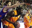 James Feldeine mete 37 puntos y da aire al Fuenlabrada