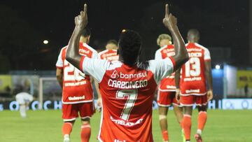 Roger Machado destacó el debut de Carbonero en Brasil.