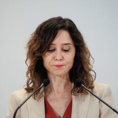 Ayuso reclama el dinero de la residencia a familias que perdieron a sus mayores en la pandemia