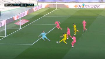 ¡Qué delantero ha vuelto! El recital completo de Negredo contra dos campeones del mundo